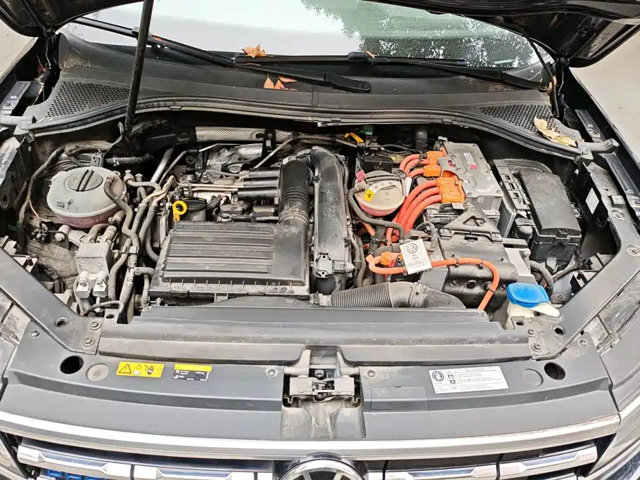 Volkswagen Tiguan L PHEV — миниатюра 10