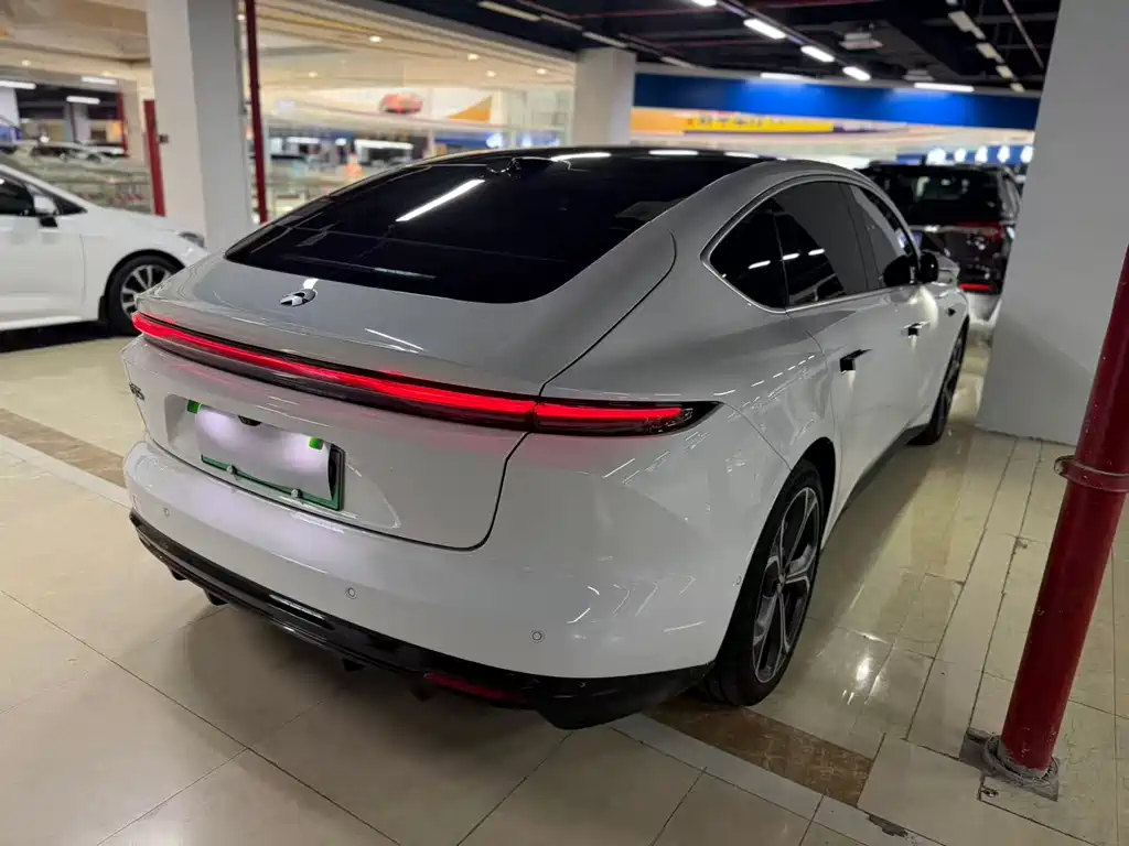 NIO ET5 — миниатюра 9