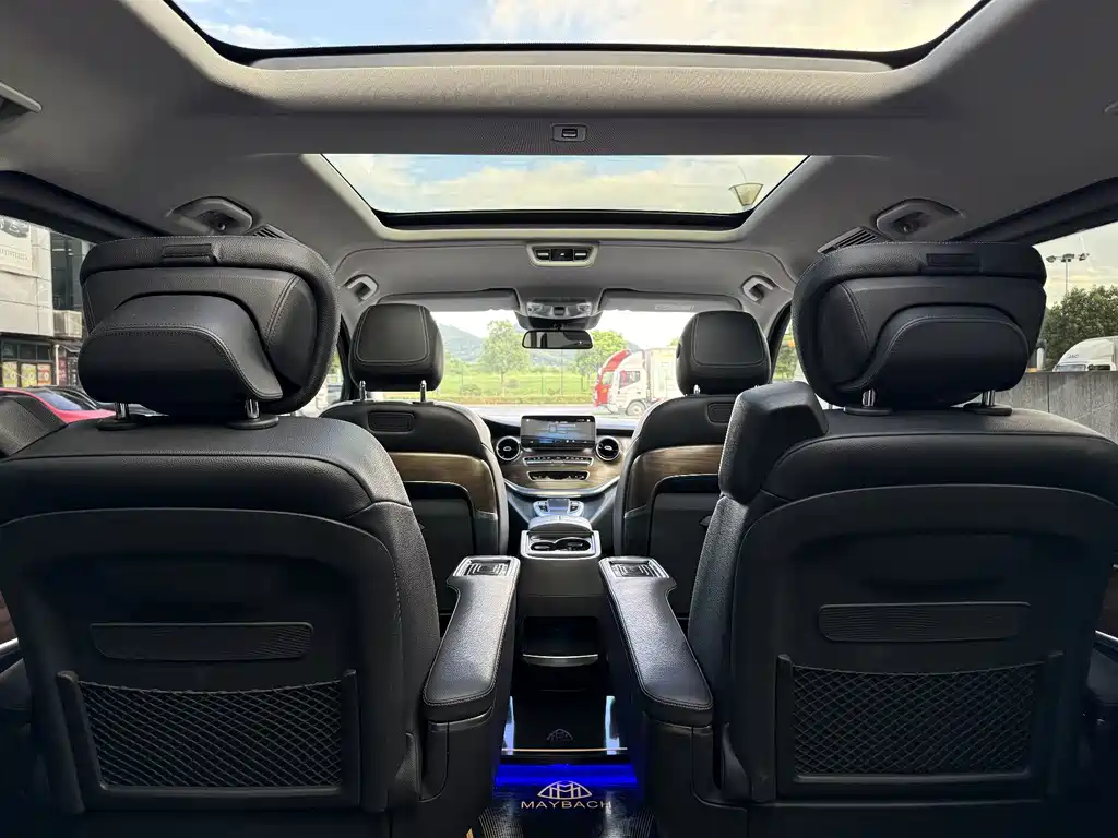 Mercedes-Benz V-Class — миниатюра 13