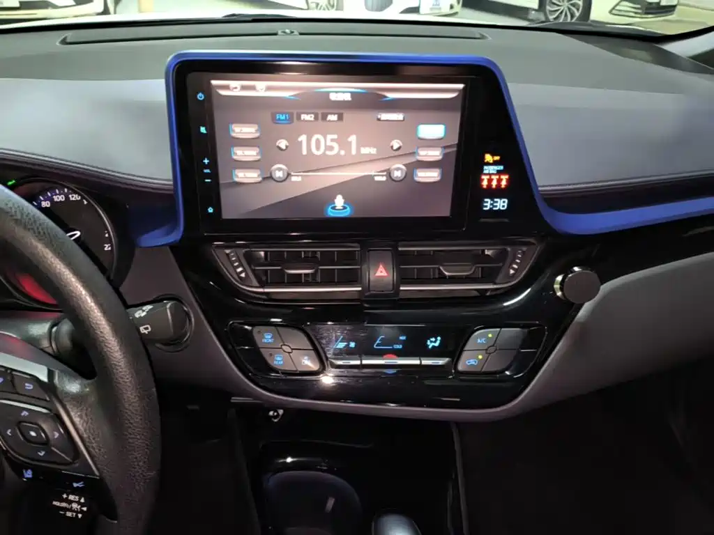 Toyota C-HR — миниатюра 13