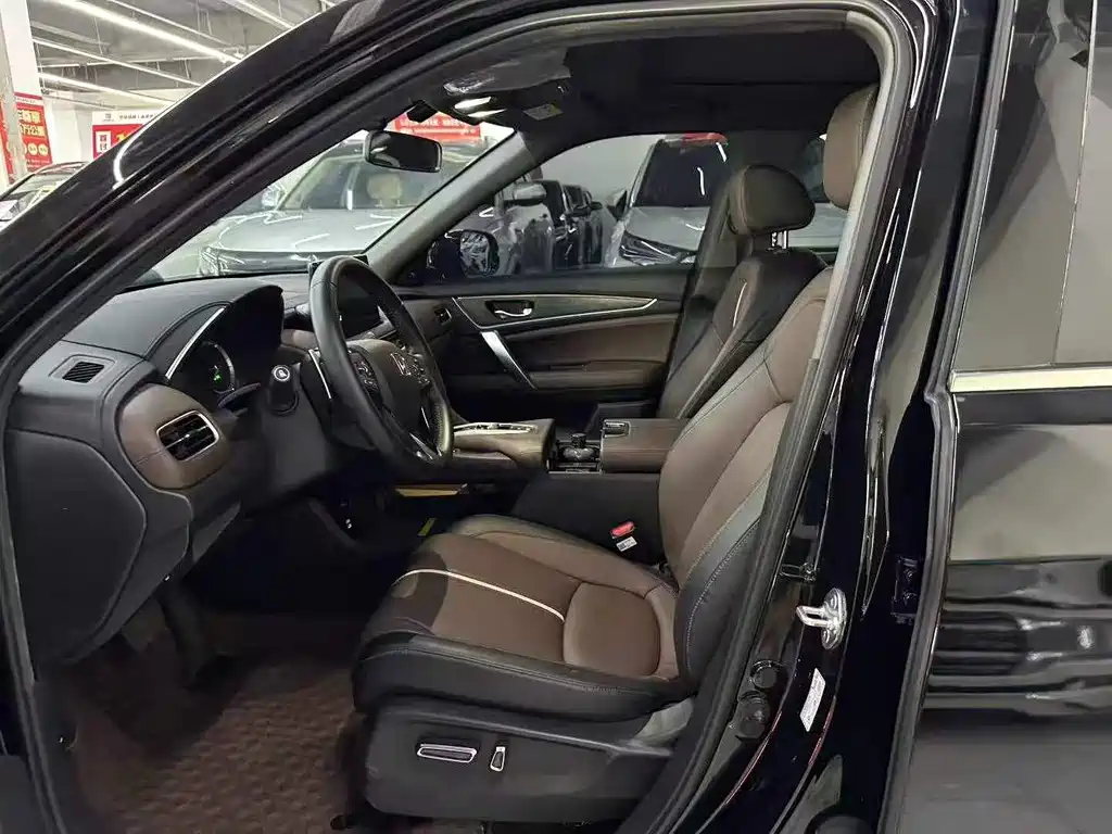 Honda UR-V 370TURBO 2WD Elegant Edition, фото 4