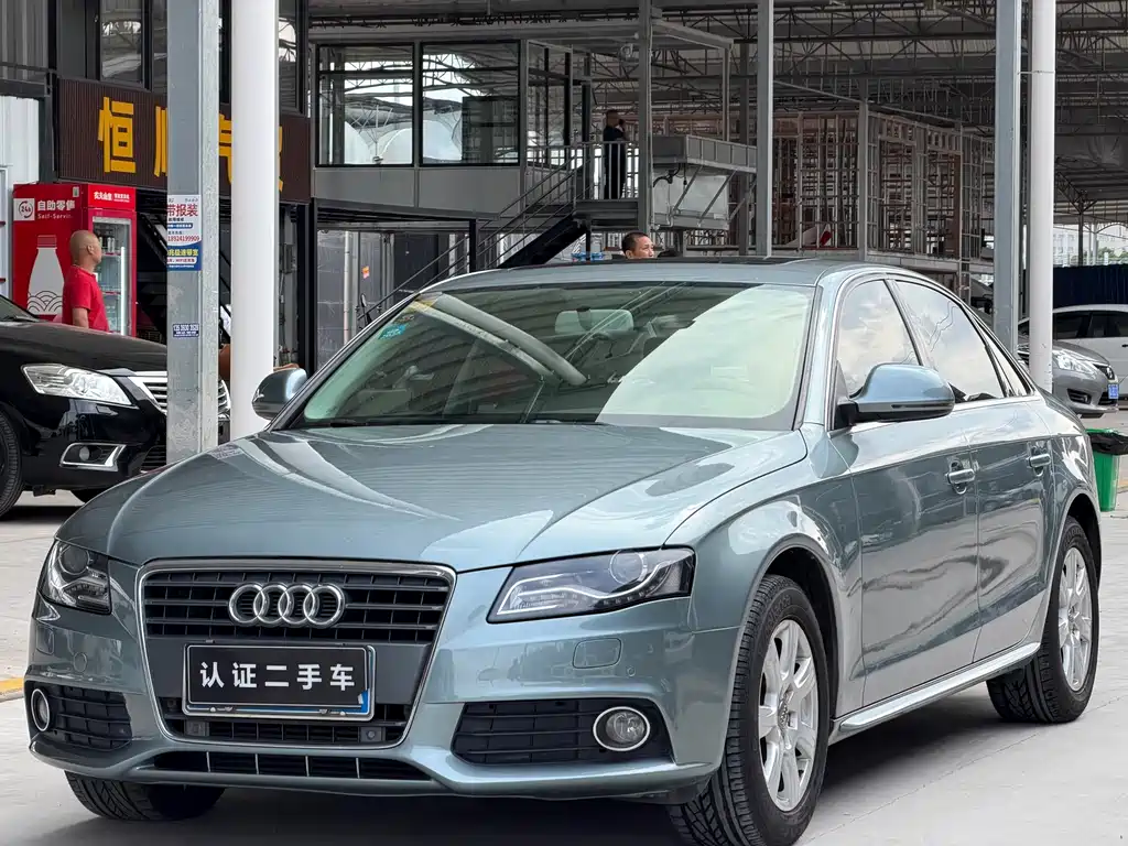 Audi A4L 2012