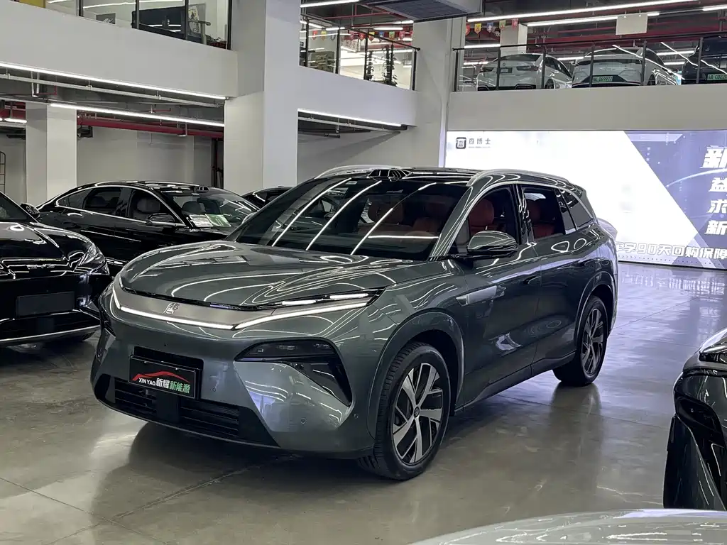 2026 BYD Tang - zdjęcie 1 z 10