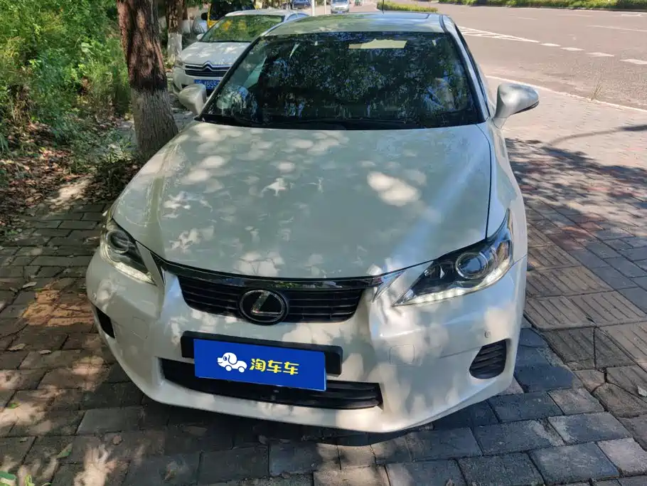 Lexus CT — миниатюра 2