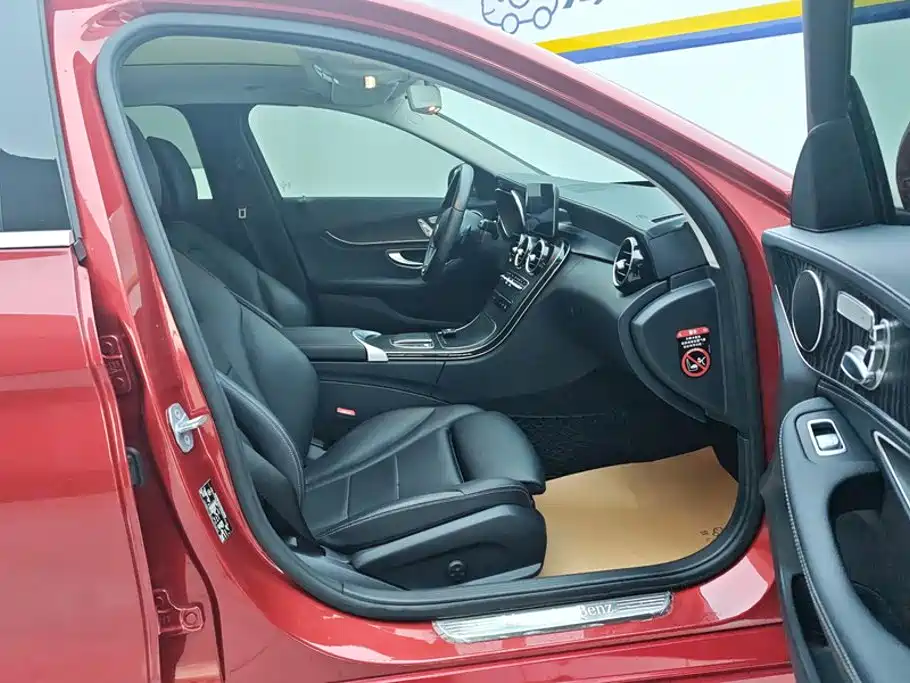 Mercedes-Benz C-Class — миниатюра 8