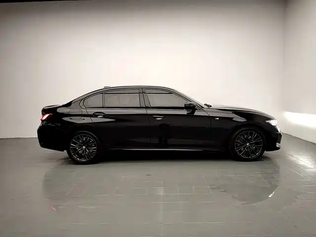 BMW 3 Series — миниатюра 8