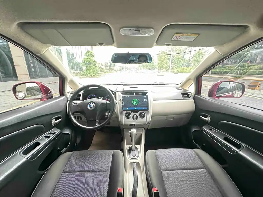Venucia R50 — миниатюра 13
