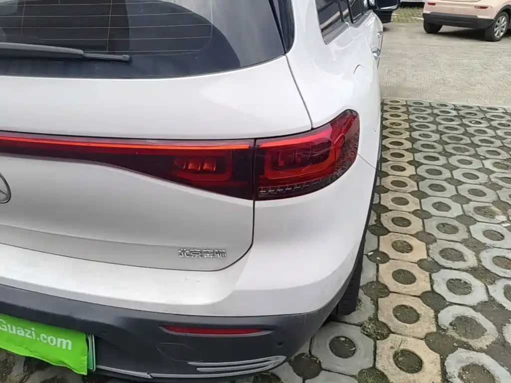 Mercedes-Benz EQB — миниатюра 8