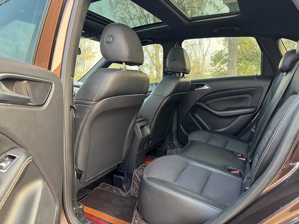 Mercedes-Benz B-Class — миниатюра 9