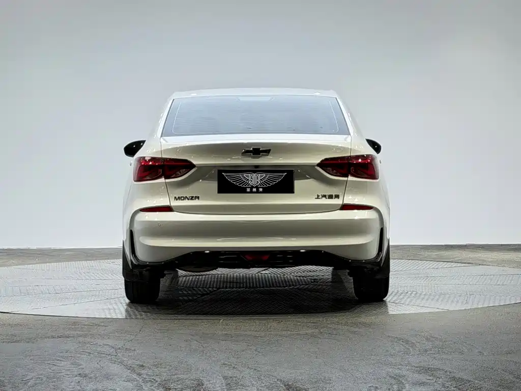 Chevrolet Monza — миниатюра 4