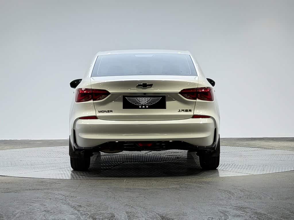 Chevrolet Monza 1.5 л 2023 г. Белый, пробег 27000 км