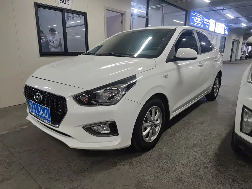 HYUNDAI RENA