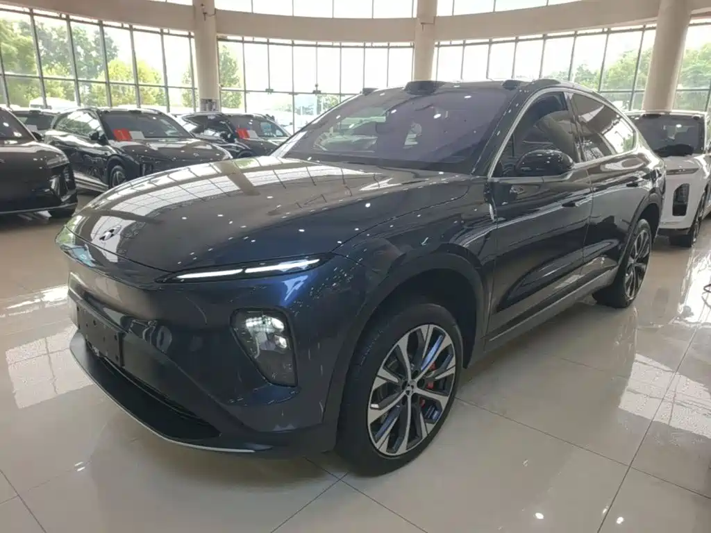 NIO EC7