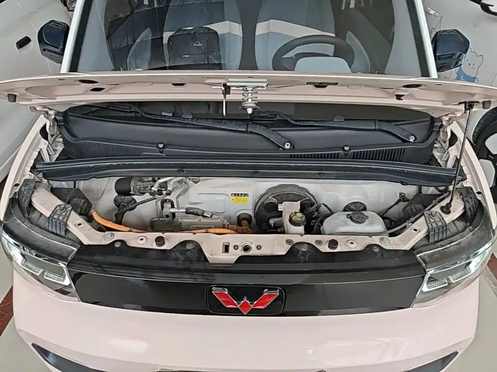 Wuling MINIEV — миниатюра 20