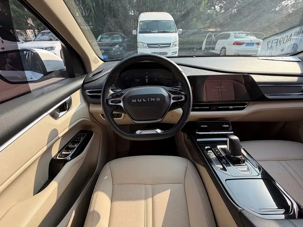 Wuling Victory — миниатюра 14