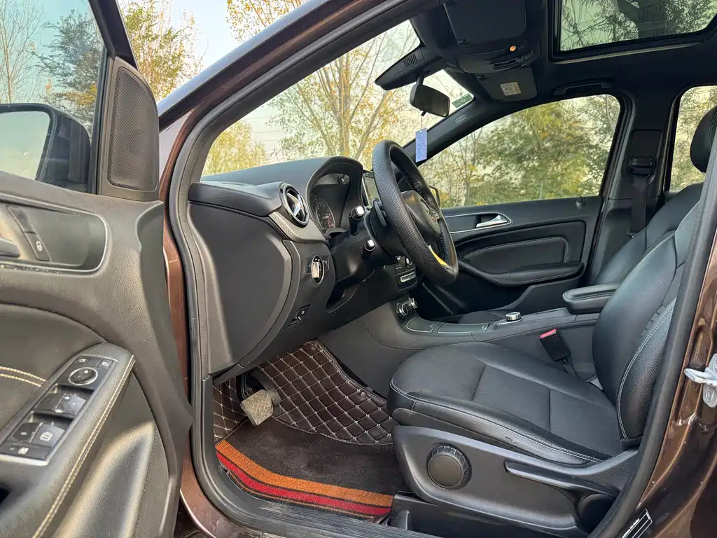 Mercedes-Benz B-Class — миниатюра 8