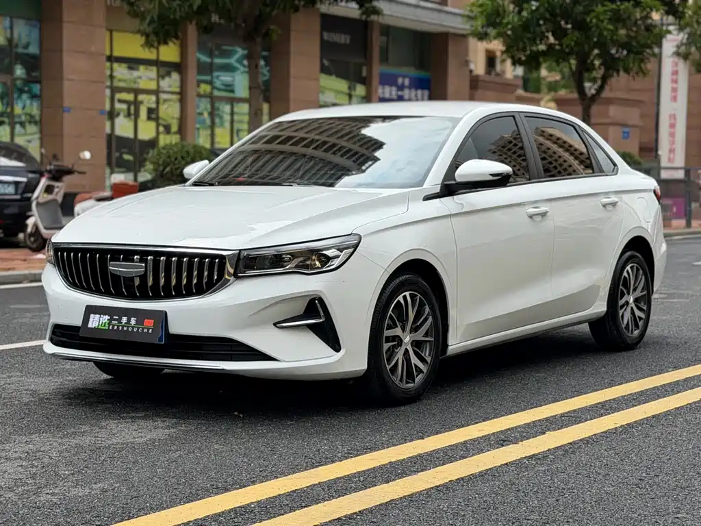 Geely Emgrand 2025