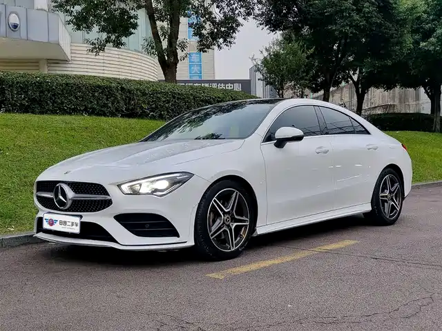 MERCEDES BENZ CLA 2020