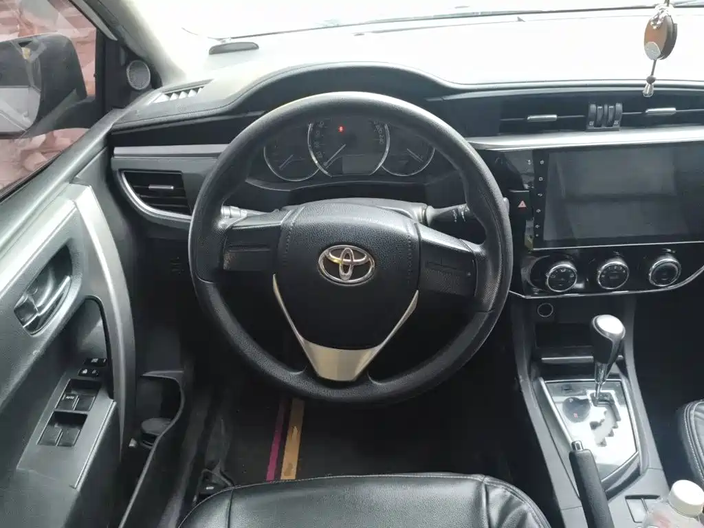 Toyota Corolla — миниатюра 6