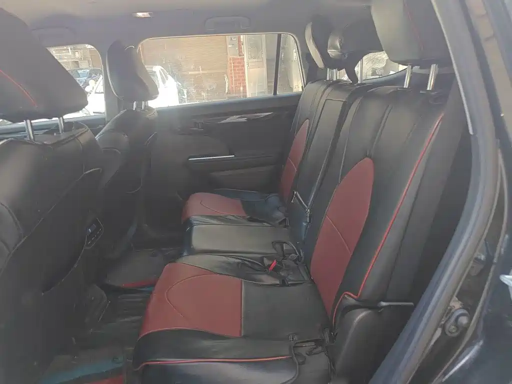 Toyota Highlander — миниатюра 13