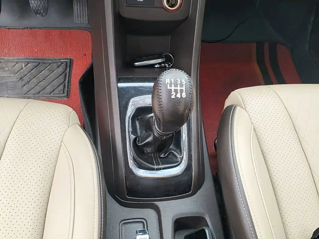 Baojun 310W — миниатюра 14