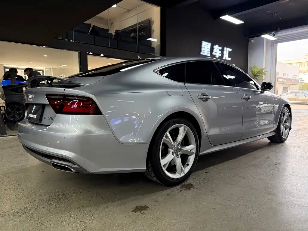 AUDI A7