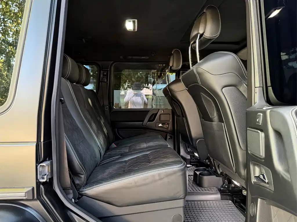 Mercedes-Benz G-Class — миниатюра 11