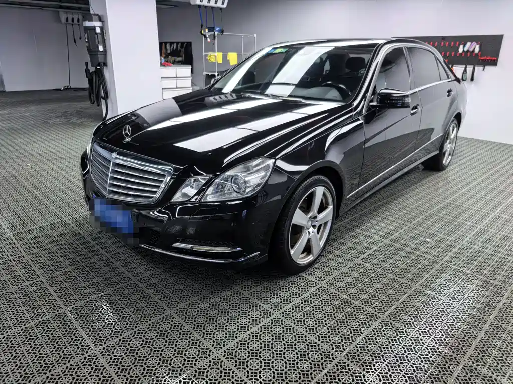 Mercedes-Benz E-Class 2013