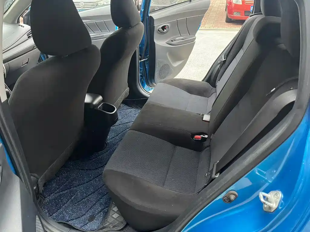 TOYOTA YARIS L ZHIXUAN