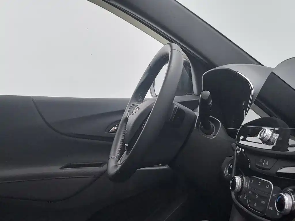 Chevrolet Equinox — миниатюра 22