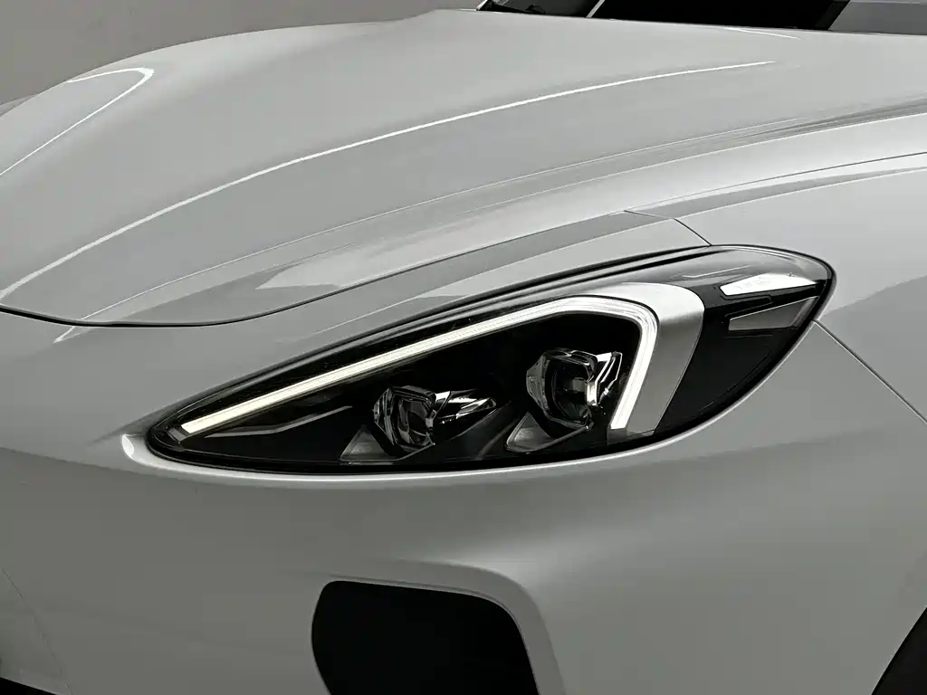 ARCFOX Alpha T — миниатюра 16