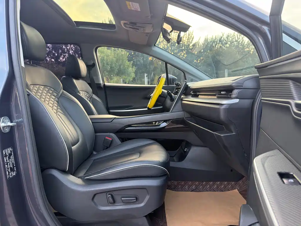 Hyundai Custo — миниатюра 10