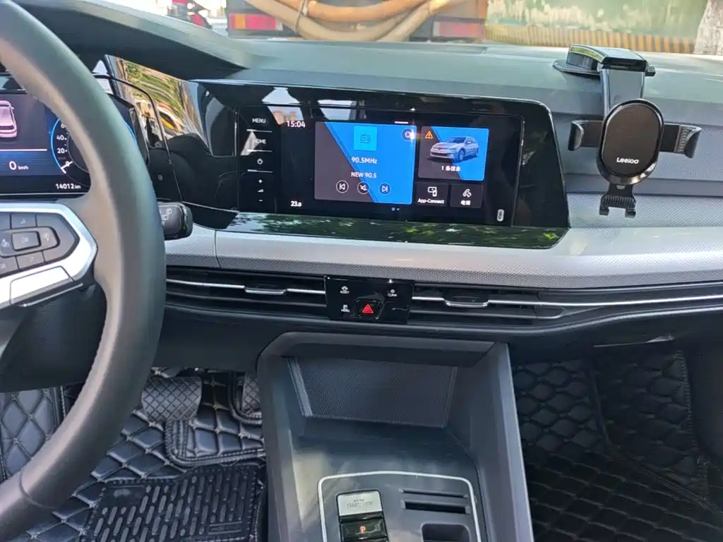 Volkswagen Golf — миниатюра 13