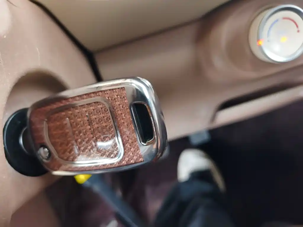 Wuling MINIEV — миниатюра 9
