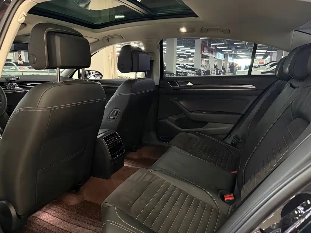 Volkswagen Magotan — миниатюра 6