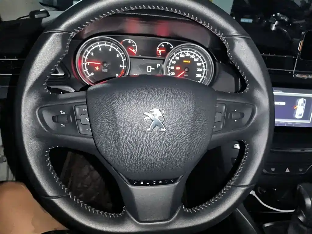 Peugeot 408 — миниатюра 3