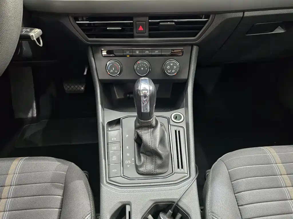 Volkswagen Lavida — миниатюра 16