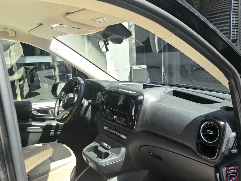 Mercedes-Benz Vito — миниатюра 5