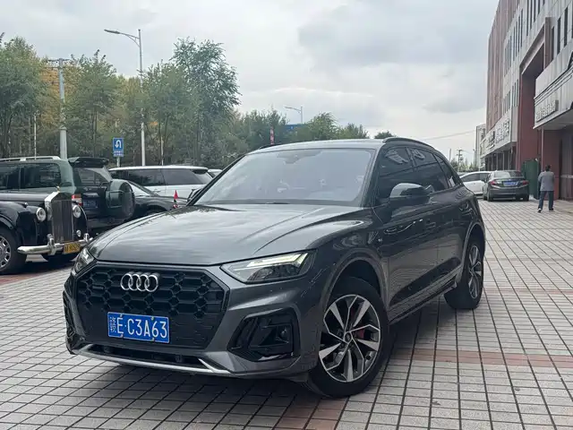 AUDI Q5L 2022