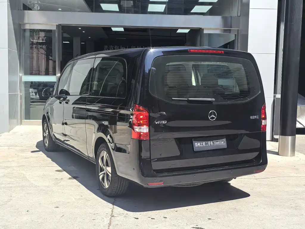 Mercedes-Benz Vito — миниатюра 13