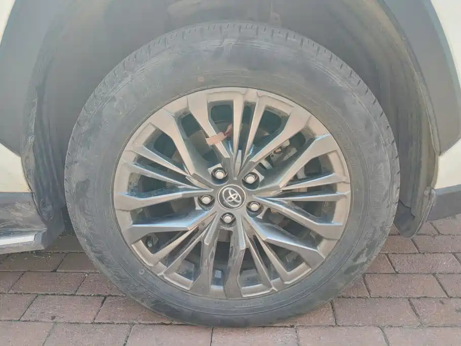 Toyota Wildlander — миниатюра 6