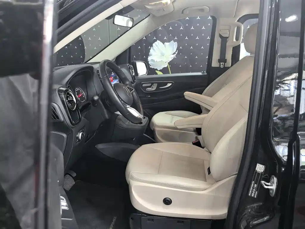 Mercedes-Benz Vito — миниатюра 17
