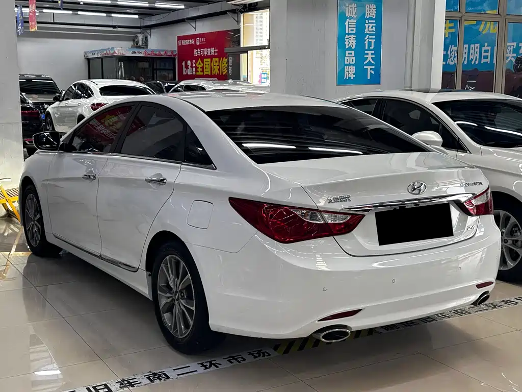 Hyundai Sonata — миниатюра 6