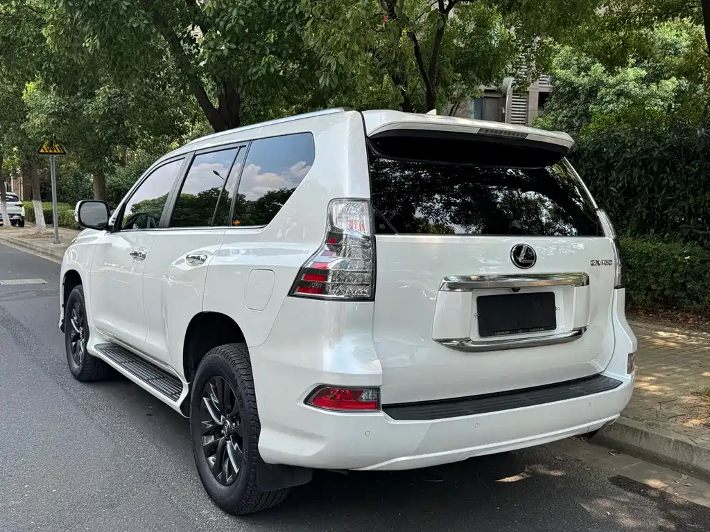 Lexus GX — миниатюра 4