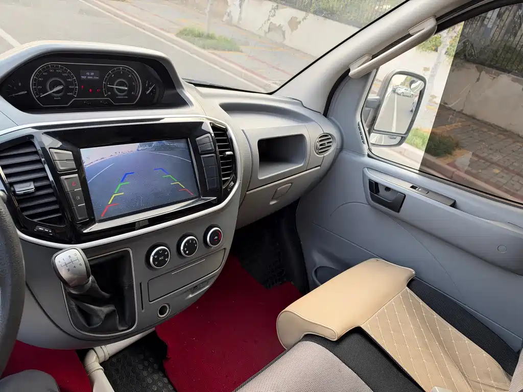 MAXUS V80 — миниатюра 12
