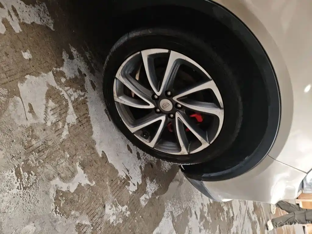 Geely Emgrand GS — миниатюра 23