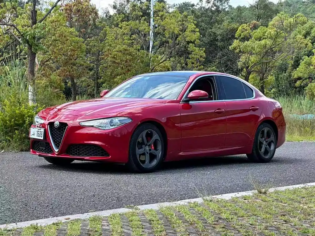 Alfa Romeo Giulia — миниатюра 3
