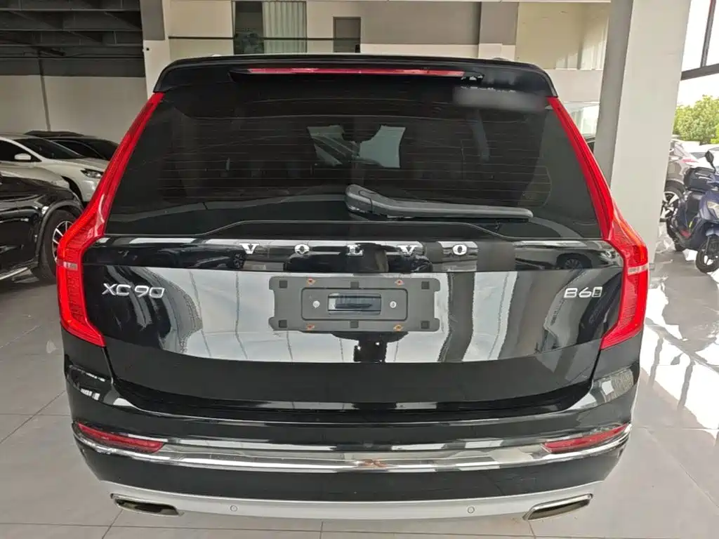 Volvo XC90 — миниатюра 6