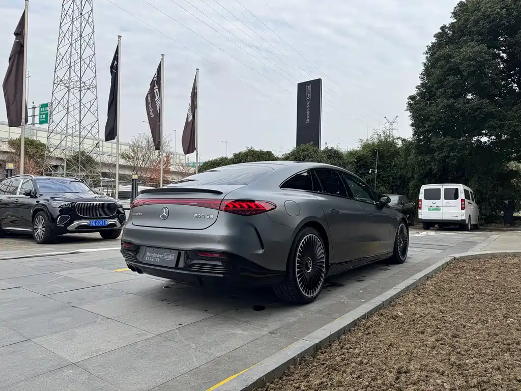 MERCEDES-BENZ EQS AMG