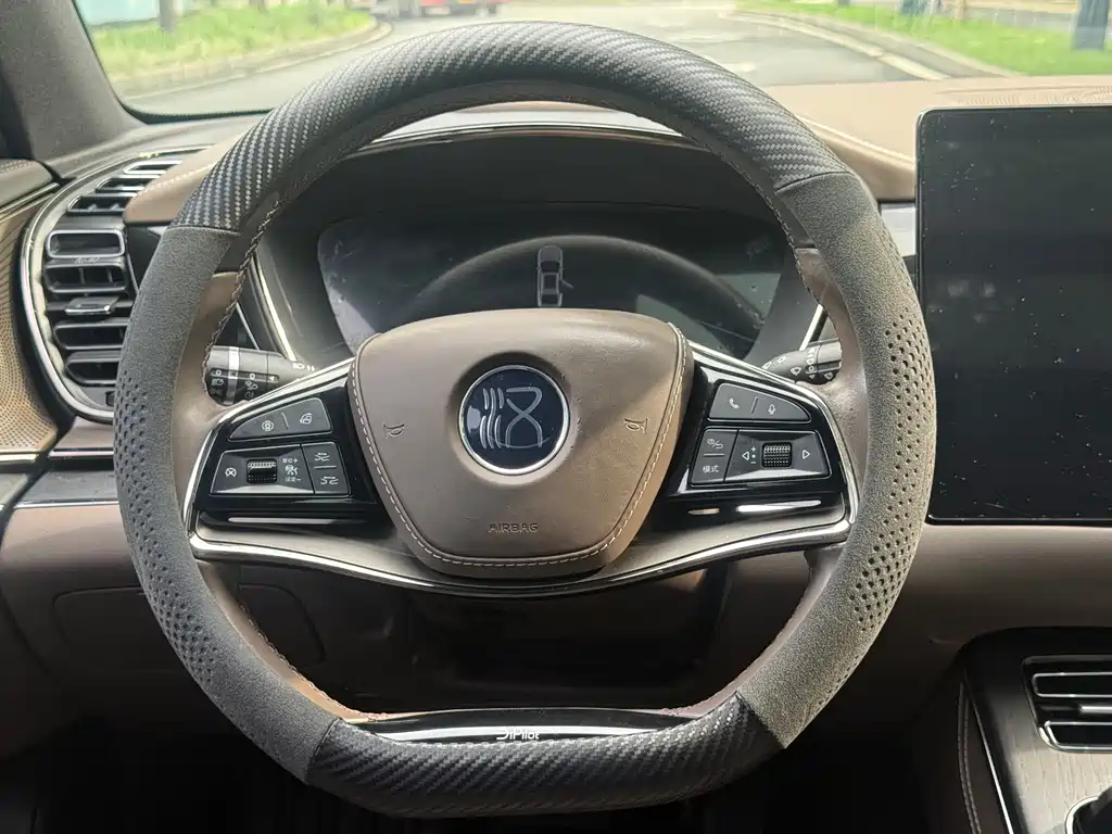 BYD Han — миниатюра 11